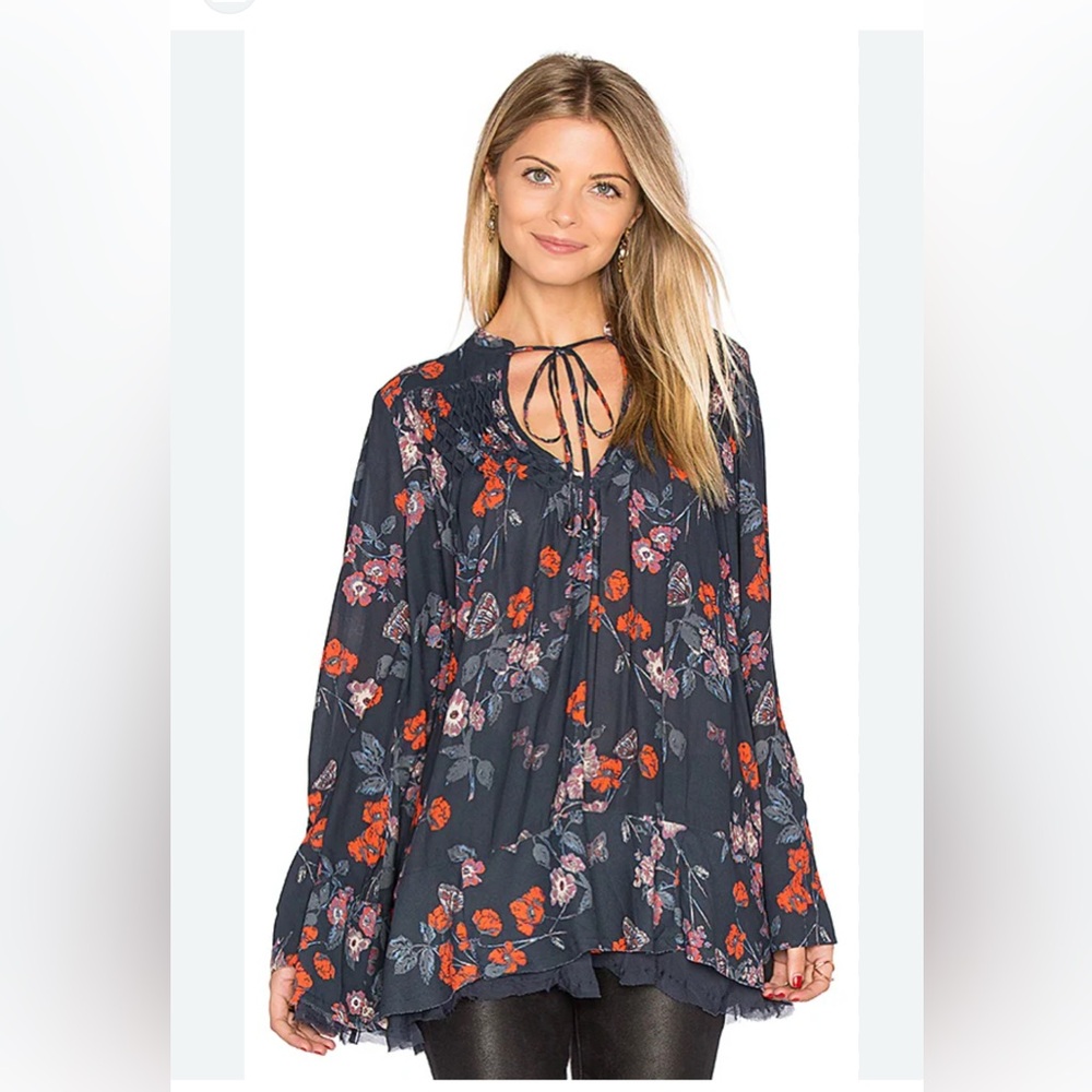 NWOT Free People Pebble Creek Floral Tunic in Navy and Red